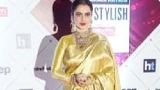 6. There has been a strong desire to choose classic things instead of being fashion obsessed. Rekha was seen wearing the ageless Kanjeevaram at an event.(HT Photo )