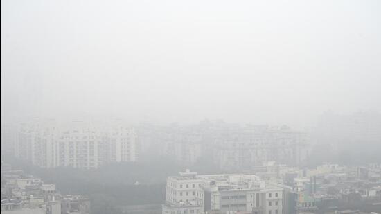 Noida, India- January 04, 2024: A hazy view of the city seen amid rising air pollution levels Delhi NCR, in Noida, India, on Thursday, January 04, 2024. (Photo by Sunil Ghosh / Hindustan Times) Noida, India- January 04, 2024: A hazy view of the city seen amid rising air pollution levels Delhi NCR, in Noida, India, on Thursday, January 04, 2024. (Photo by Sunil Ghosh / Hindustan Times)