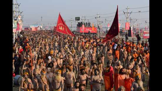 Saints and seers heading for the dip during a shahi snan of Kumbh-20219 in Prayagraj. (HT File) Saints and seers heading for the dip during a shahi snan of Kumbh-20219 in Prayagraj. (HT File)