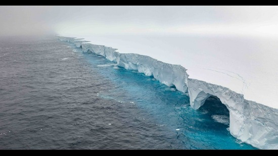 (Courtesy Ian Strachan / Eyos Expedition) (Courtesy Ian Strachan / Eyos Expedition)