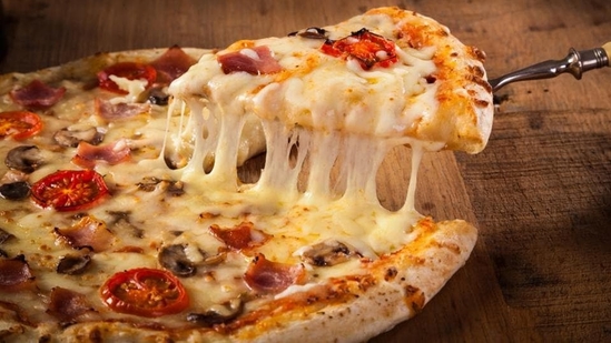 National Pizza Day 2024: Date, history and significance(Shutterstock) National Pizza Day 2024: Date, history and significance(Shutterstock)