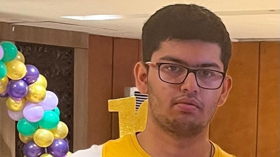 Bhavya Tiwari, 17, has topped the Joint Entrance Examination (Main)-2024 from Uttar Pradesh with a 99.9966033 percentile. Bhavya Tiwari, 17, has topped the Joint Entrance Examination (Main)-2024 from Uttar Pradesh with a 99.9966033 percentile.