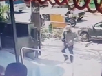 How did the suspect spend time before blast at Bengaluru's Rameshwaram Cafe? How did the suspect spend time before blast at Bengaluru's Rameshwaram Cafe?