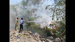 On Monday morning, a fire broke out along the riverbank on South Avenue emanating huge toxic smoke. (HT PHOTO) On Monday morning, a fire broke out along the riverbank on South Avenue emanating huge toxic smoke. (HT PHOTO)