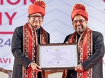 Shankar Mahadevan (right) receives the doctorate from Dr Vijay Patil, Chancellor & President, DY Patil University Shankar Mahadevan (right) receives the doctorate from Dr Vijay Patil, Chancellor & President, DY Patil University