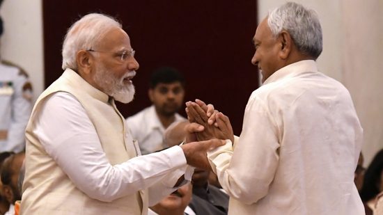 Will the Nitish Kumar-led JD(U)’s repeated somersaults have an impact on the electoral outcome in Bihar?(PTI) Will the Nitish Kumar-led JD(U)’s repeated somersaults have an impact on the electoral outcome in Bihar?(PTI)