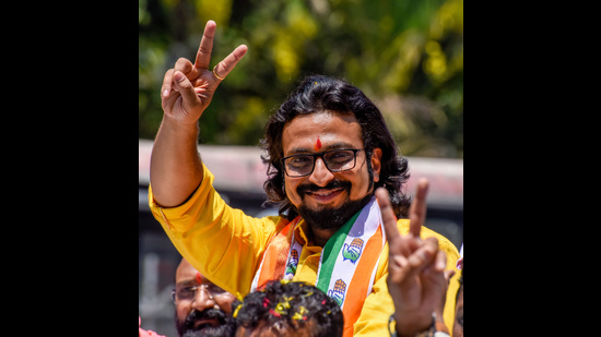 Pawar claimed that Kolhe had expressed a desire to resign halfway through his term, citing his career in cinema getting affected. (HT PHOTO)