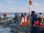 Vadhavan in Dahanu has been selected for the Greenfield Port because of its unique natural features Vadhavan in Dahanu has been selected for the Greenfield Port because of its unique natural features