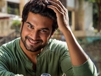 Sharad Kelkar dubbed for Prabhas in the Hindi version of Baahubali films. Sharad Kelkar dubbed for Prabhas in the Hindi version of Baahubali films.