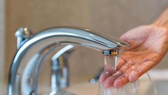 Water (Shutterstock) Water (Shutterstock)
