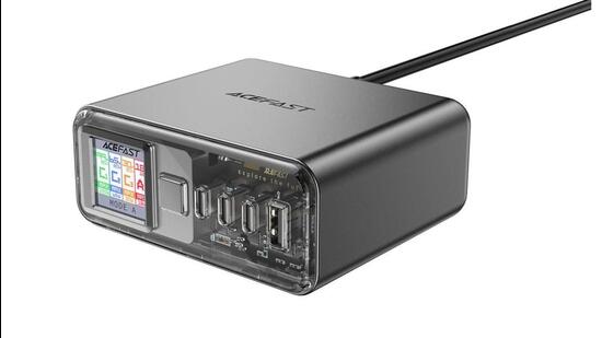 The form factor is the basis for the Acefast 218W GaN’s unique proposition. (Official handout) The form factor is the basis for the Acefast 218W GaN’s unique proposition. (Official handout)