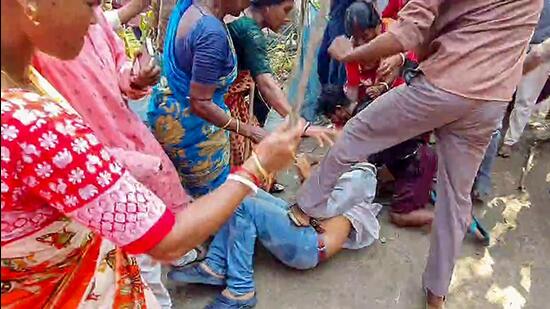 A clash breaks out between TMC and BJP workers in Sandeshkhali on Sunday. (ANI) A clash breaks out between TMC and BJP workers in Sandeshkhali on Sunday. (ANI)