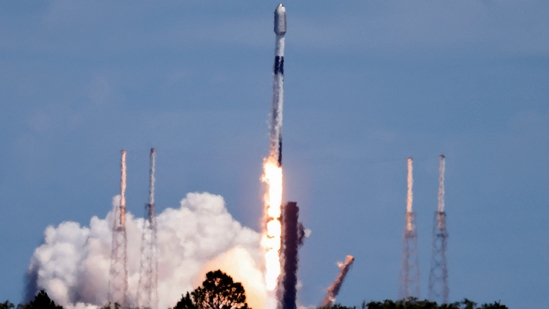 SpaceX launches first satellites for new US spy constellation(REUTERS)