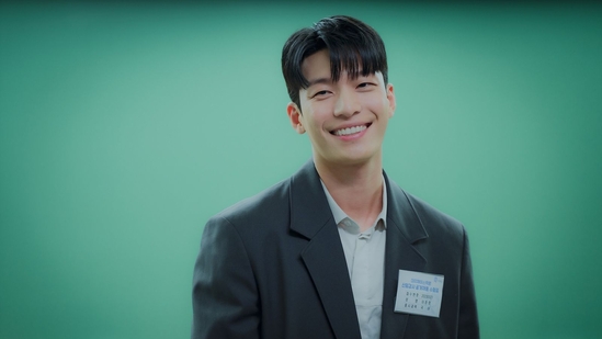Wi Ha-joon wants to connect with fans all over the world. (Studio Dragon) Wi Ha-joon wants to connect with fans all over the world. (Studio Dragon)