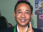 Sikkim Election Result 2024: Sikkim chief minister Prem Singh Tamang shows his ink-marked finger after casting his vote for the first phase of the Lok Sabha elections in Gangtok.(ANI) Sikkim Election Result 2024: Sikkim chief minister Prem Singh Tamang shows his ink-marked finger after casting his vote for the first phase of the Lok Sabha elections in Gangtok.(ANI)