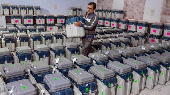 EVMs from the polling stations in the Gidderbaha of the Faridkot were not sealed in a strongroom until Sunday morning. (HT File (Representative Image)) EVMs from the polling stations in the Gidderbaha of the Faridkot were not sealed in a strongroom until Sunday morning. (HT File (Representative Image))