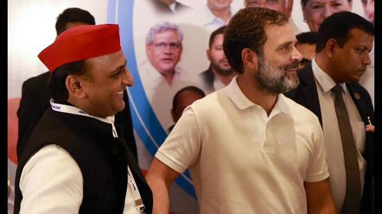 AICC general secretary Avinash Pandey, along with other party leaders, met Samajwadi Party chief Akhilesh Yadav and felicitated him following the SP-Congress alliance’s win. (File Photo) AICC general secretary Avinash Pandey, along with other party leaders, met Samajwadi Party chief Akhilesh Yadav and felicitated him following the SP-Congress alliance’s win. (File Photo)