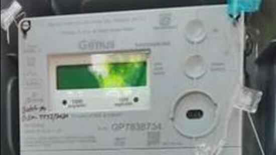 MSEDCL has decided to first install smart prepaid meters at its offices and staff quarters before replicating the process elsewhere. ((PIC FOR REPRESENTATION)) MSEDCL has decided to first install smart prepaid meters at its offices and staff quarters before replicating the process elsewhere. ((PIC FOR REPRESENTATION))