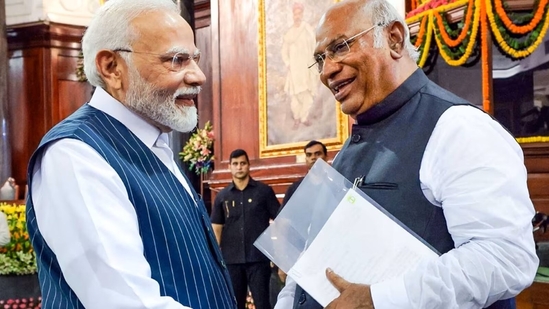 .Prime Minister Narendra Modi and Congress president Mallikarjun Kharge (File) .Prime Minister Narendra Modi and Congress president Mallikarjun Kharge (File)