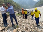 Uttarakhand accident: A tempo traveller, with 26 people onboard, fell into a deep gorge near Badrinath Highway in Rudraprayag. (HT photo) Uttarakhand accident: A tempo traveller, with 26 people onboard, fell into a deep gorge near Badrinath Highway in Rudraprayag. (HT photo)