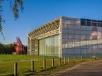 The dual degrees are designed to offer comprehensive international exposure, advanced curriculum, and enhanced career opportunities in a global context.(Handout) The dual degrees are designed to offer comprehensive international exposure, advanced curriculum, and enhanced career opportunities in a global context.(Handout)