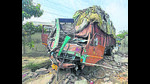 The truck damaged two electricity poles before ramming into the wall of a compound on Hambran Road in Ludhiana. (HT Photo) The truck damaged two electricity poles before ramming into the wall of a compound on Hambran Road in Ludhiana. (HT Photo)