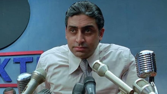 The Bollywood actor has bought a total of 4,894 sq ft of RERA carpet at a price of <span class='webrupee'>₹</span>31,498 per sq ft, according to the documents shared by Zapkey.com.(HT Files) The Bollywood actor has bought a total of 4,894 sq ft of RERA carpet at a price of <span class='webrupee'>₹</span>31,498 per sq ft, according to the documents shared by Zapkey.com.(HT Files)