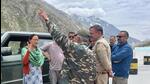 Lahaul and Spiti MLA Anuradha Rana and officials removed the shops set up by Ladakh businessmen after an inspection. (Source: X) Lahaul and Spiti MLA Anuradha Rana and officials removed the shops set up by Ladakh businessmen after an inspection. (Source: X)