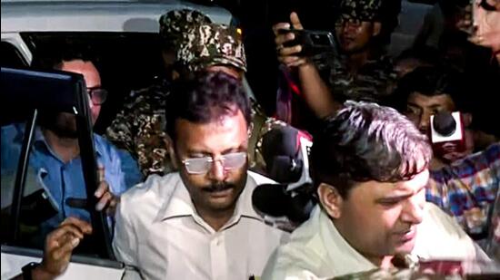 A team of experts from Central Forensic Science Laboratory (CFSL), Delhi reach Kolkata for a polygraph test to be conducted on Dr Sandip Ghosh, former principal of the RG Kar Medical College and Hospital, in Kolkata on Saturday. (ANI) A team of experts from Central Forensic Science Laboratory (CFSL), Delhi reach Kolkata for a polygraph test to be conducted on Dr Sandip Ghosh, former principal of the RG Kar Medical College and Hospital, in Kolkata on Saturday. (ANI)