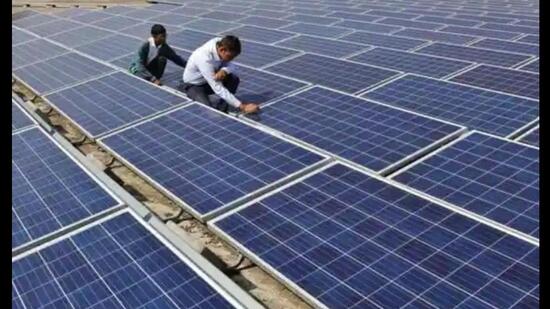 The state has set a target to generate 22,000 MW of electricity from solar energy. (Pic for representation)