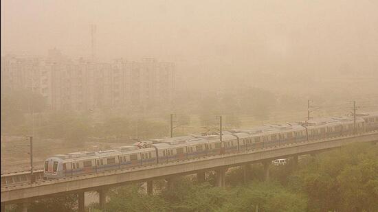 All of India’s people live in areas where the annual average particulate pollution level exceeds the WHO guideline. (HT PHOTO/FILE) All of India’s people live in areas where the annual average particulate pollution level exceeds the WHO guideline. (HT PHOTO/FILE)