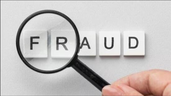 An FIR has been registered in connection with the case where <span class='webrupee'>₹</span>9.81 lakh was fraudulently withdrawn from the Punjab Engineering College’s account using forged documents. (HT File)