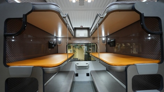 The Vande Bharat sleeper train will feature 16 coaches, designed for overnight journeys covering 800 km to 1,200 km. Enhanced features include improved oxygen levels and virus protection.(via HT)