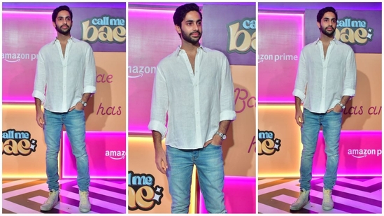 Archies actor Agastya Nanda kept it minimal yet stylish in a white shirt with folded sleeves, paired with skinny denim jeans. He completed his look with white shoes, finishing off his ensemble with effortless flair.(HT Photo/VarinderChawla)