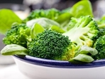 The study states that broccoli has a natural compound that can reduce the risk of having blood clots and can also enhance the effectiveness of existing medications used in treating blood clots. (Shutterstock) The study states that broccoli has a natural compound that can reduce the risk of having blood clots and can also enhance the effectiveness of existing medications used in treating blood clots. (Shutterstock)