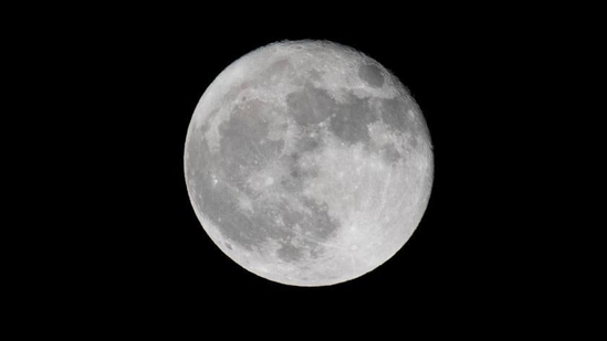 A full moon, also called harvest moon, is pictured in Pasadena, California, U.S., October 2, 2020.(Reuters file photo) A full moon, also called harvest moon, is pictured in Pasadena, California, U.S., October 2, 2020.(Reuters file photo)
