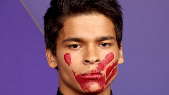 Reservation Dogs’ actor D’Pharaoh Woon-A-Tai wore a red handprint on his face for the Emmys red carpet Reservation Dogs’ actor D’Pharaoh Woon-A-Tai wore a red handprint on his face for the Emmys red carpet