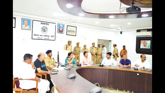 Divisional commissioner held a meeting at Vikas Bhawan auditorium in Lakhimpur-Kheri district. (Sourced) Divisional commissioner held a meeting at Vikas Bhawan auditorium in Lakhimpur-Kheri district. (Sourced)
