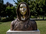 Bitcoin creator, Satoshi Nakamoto statue in Budapest features a reflective face(expansion.mx) Bitcoin creator, Satoshi Nakamoto statue in Budapest features a reflective face(expansion.mx)
