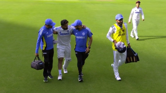 Rishabh Pant carried off the field during Day 2 vs New Zealand(X) Rishabh Pant carried off the field during Day 2 vs New Zealand(X)