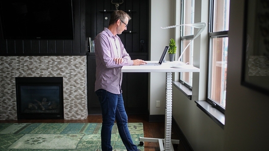 Are standing desks a health trap? Study warns of hidden risks you didn't see coming (Photo by Pixabay) Are standing desks a health trap? Study warns of hidden risks you didn't see coming (Photo by Pixabay)