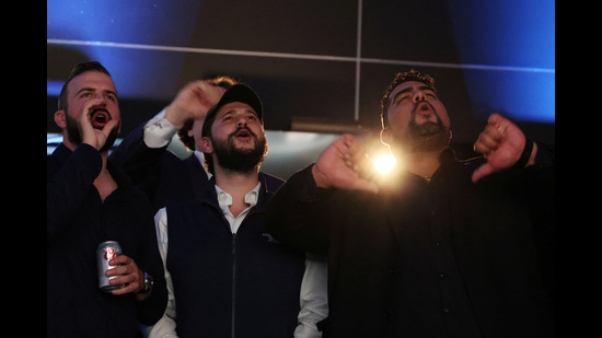 Conservatives supporters react to polling results as they gather at their provincial election night headquarters in Vancouver, British Columbia. (REUTERS) Conservatives supporters react to polling results as they gather at their provincial election night headquarters in Vancouver, British Columbia. (REUTERS)
