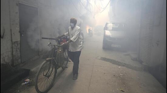 A fogging drive underway in Shakarpur locality in October. (RAJ K RAJ /HT PHOTO) A fogging drive underway in Shakarpur locality in October. (RAJ K RAJ /HT PHOTO)