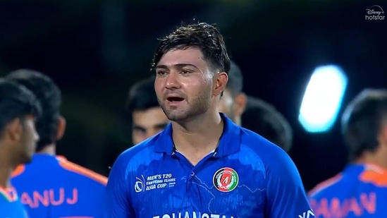 Zubaidullah Akbari was baffled at the decision(X) Zubaidullah Akbari was baffled at the decision(X)