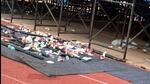 Trash at the Jawaharlal Nehra Stadium in New Delhi. (HT Photo) Trash at the Jawaharlal Nehra Stadium in New Delhi. (HT Photo)
