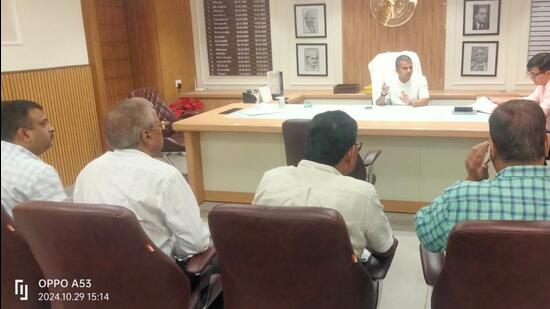 Earlier this month, the DM had formed a five-member safety committee to monitor and review safety and functioning of lifts, escalators in high-rise buildings in Gautam Budh Nagar. (HT Photo) Earlier this month, the DM had formed a five-member safety committee to monitor and review safety and functioning of lifts, escalators in high-rise buildings in Gautam Budh Nagar. (HT Photo)