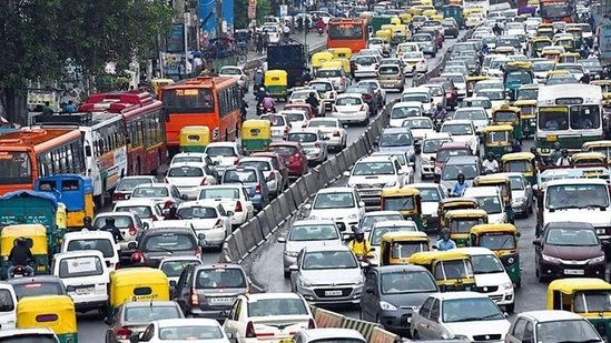 Delhi traffic police launched a special drive resulting in the issuance of 47,363 challans for pollution under control (PUC) violations.(Vipin Kumar/Hindustan Times) Delhi traffic police launched a special drive resulting in the issuance of 47,363 challans for pollution under control (PUC) violations.(Vipin Kumar/Hindustan Times)