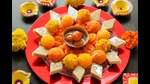 A single piece of gulab jamun contains around 150 calories, while two jalebis can add up to 500 calories. Samosas come with 250 to 300 calories, and snacks like mathri are high in both fat and salt. (Shutterstock) A single piece of gulab jamun contains around 150 calories, while two jalebis can add up to 500 calories. Samosas come with 250 to 300 calories, and snacks like mathri are high in both fat and salt. (Shutterstock)