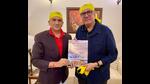 Bollywood actor Boman Irani releasing artwork by heritage promoter Harpreet Sandhu. (HT Photo) Bollywood actor Boman Irani releasing artwork by heritage promoter Harpreet Sandhu. (HT Photo)