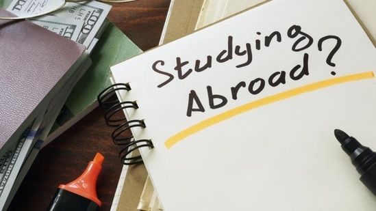 Study Abroad: The Pros & Cons of the Top 5 Student Towns in Germany(Getty Images/iStockphoto) Study Abroad: The Pros & Cons of the Top 5 Student Towns in Germany(Getty Images/iStockphoto)